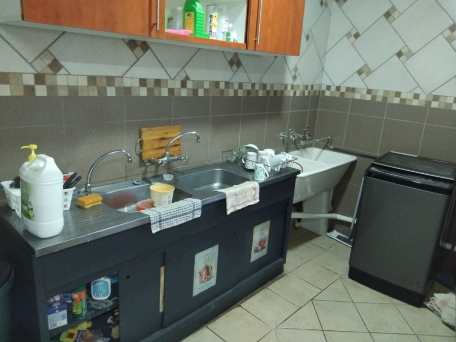 4 Bedroom Property for Sale in Lourenspark North West